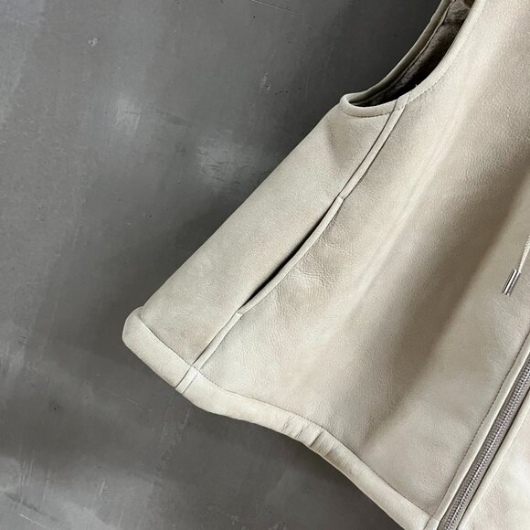 Loewe 2025 new fur vest - Picture 8 of 9